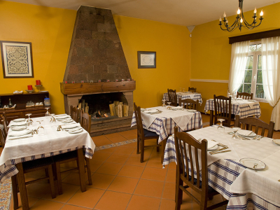 cantinho-da-serra1-Santana-restaurant-madere